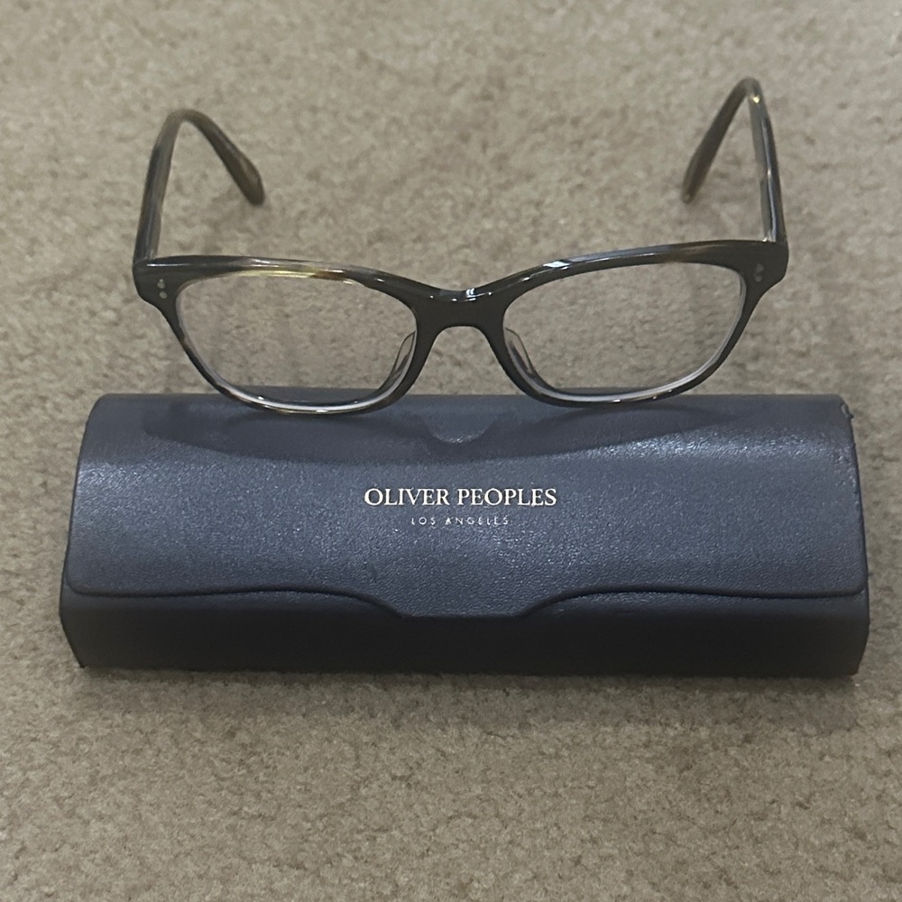 Oliver Peoples Tortoiseshell Brown and Black Temple Sunglasses